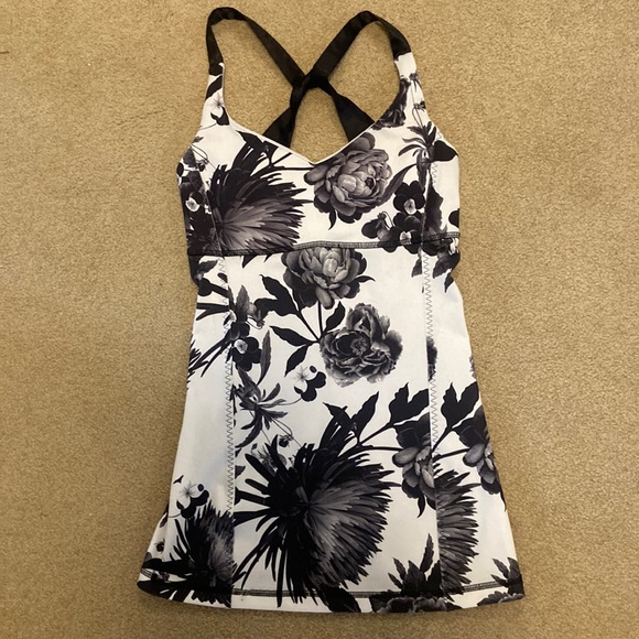Lululemon floral tank - Picture 1 of 4